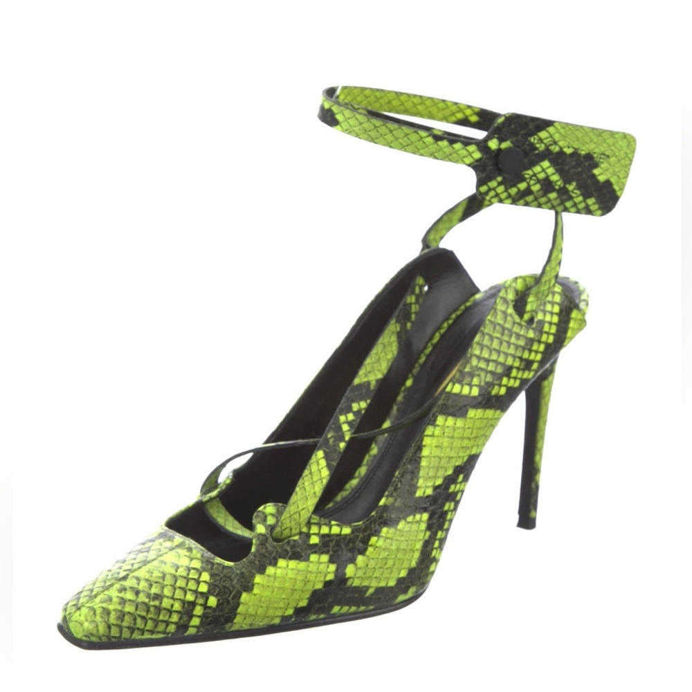 2019 Snake Print Warped Slingback Pumps
